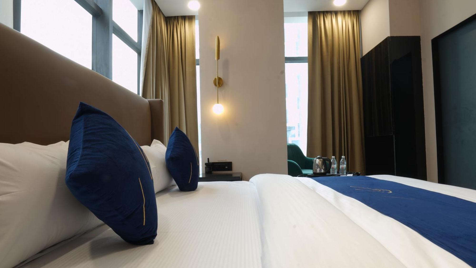 Aquila Grand Suites - Noida Sector 136 Ngoại thất bức ảnh