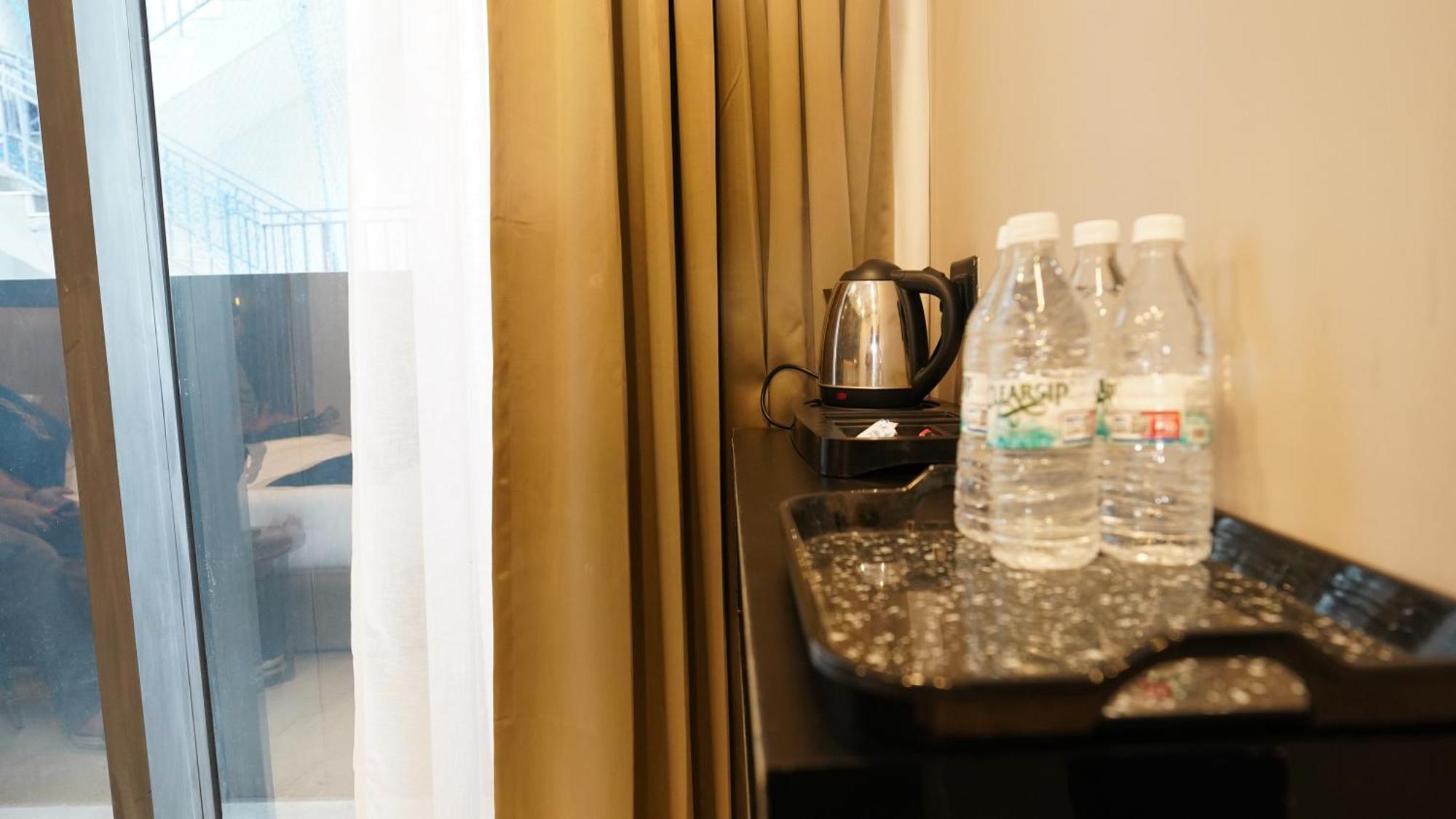 Aquila Grand Suites - Noida Sector 136 Ngoại thất bức ảnh