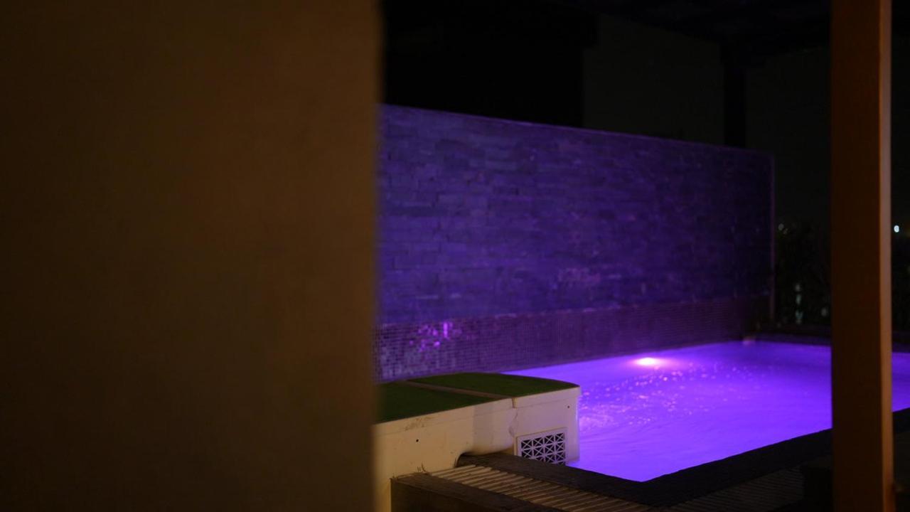 Aquila Grand Suites - Noida Sector 136 Ngoại thất bức ảnh