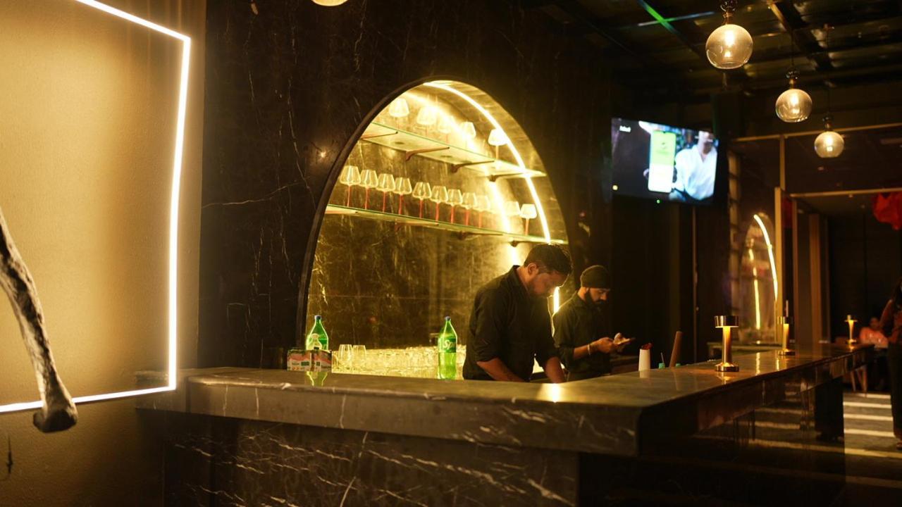 Aquila Grand Suites - Noida Sector 136 Ngoại thất bức ảnh