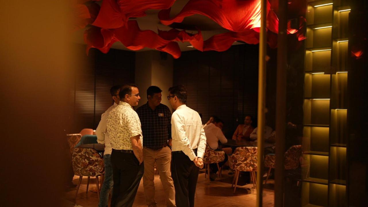 Aquila Grand Suites - Noida Sector 136 Ngoại thất bức ảnh